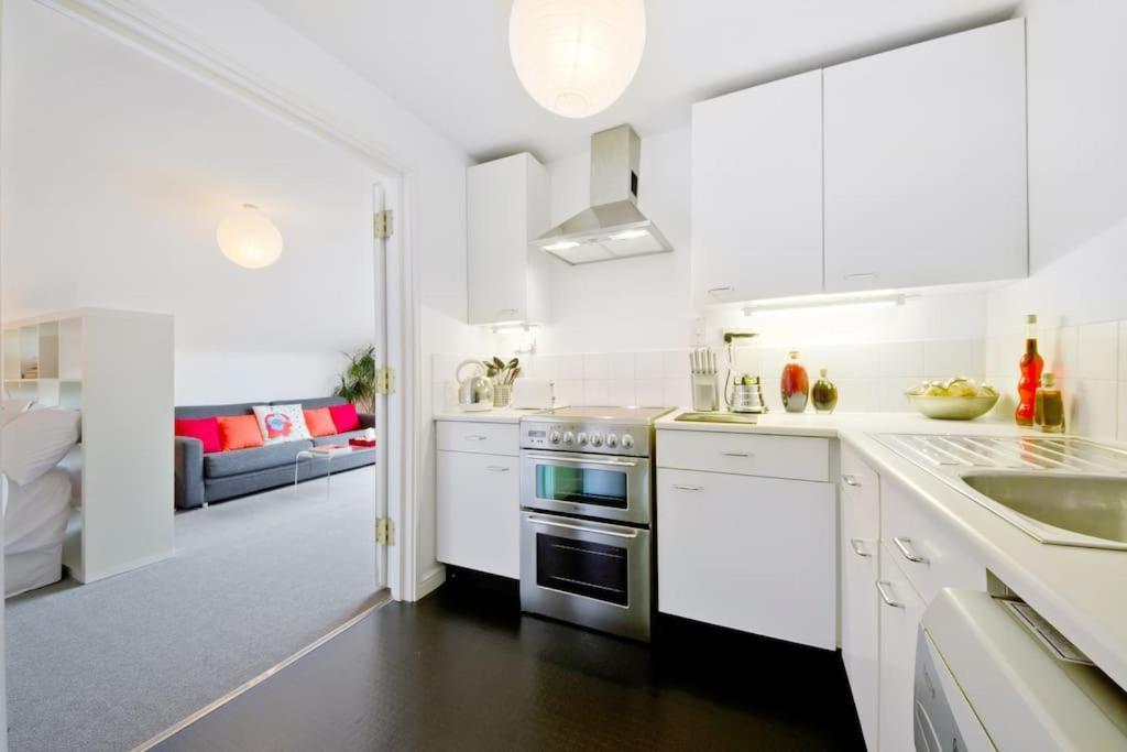 Zone 1! 2 Bed Duplex Apartment! Λονδίνο Εξωτερικό φωτογραφία